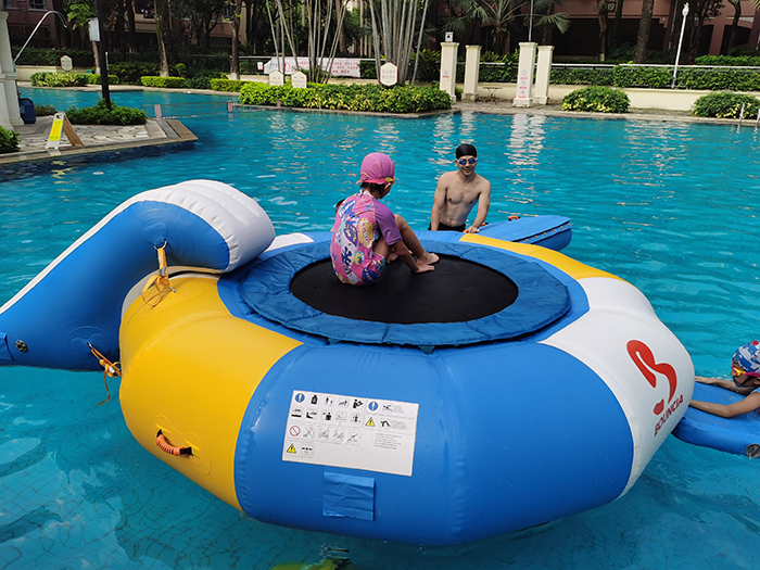 Bouncia Array image120